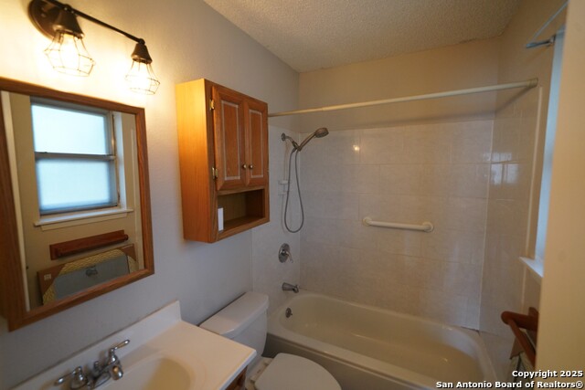 Image 14 of 23 For 605 Maple