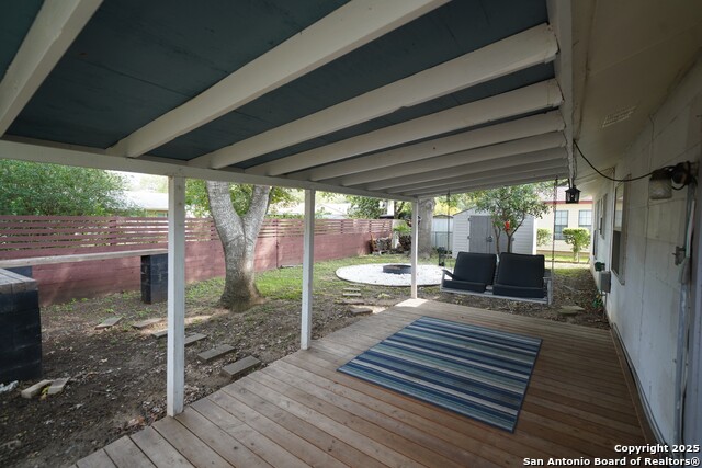 Image 20 of 23 For 605 Maple