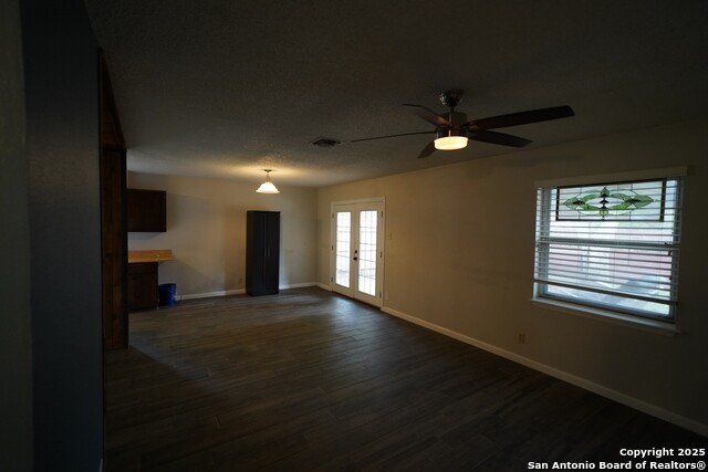 Image 7 of 23 For 605 Maple