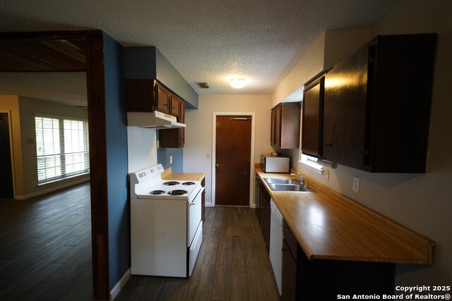 Image 8 of 23 For 605 Maple