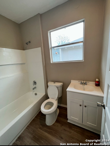 Image 6 of 11 For 247 Furnish  