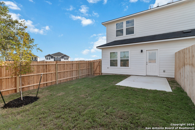 Listing photo id 31 for 3925 Abbott Pass