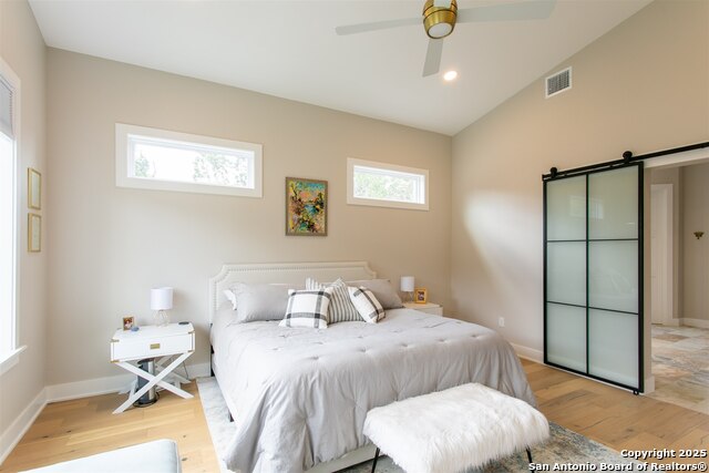 Image 26 of 56 For 845 Coronado