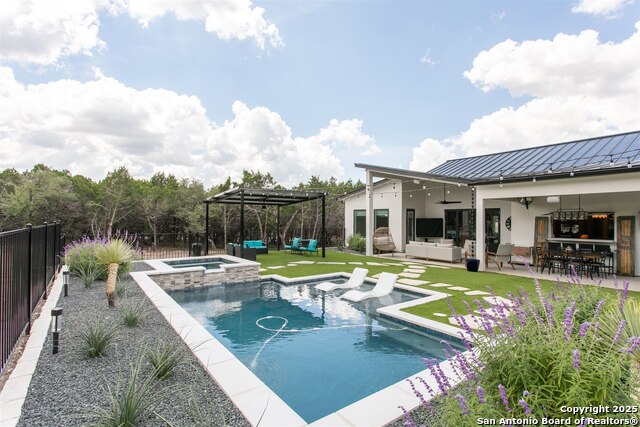 Image 3 of 56 For 845 Coronado