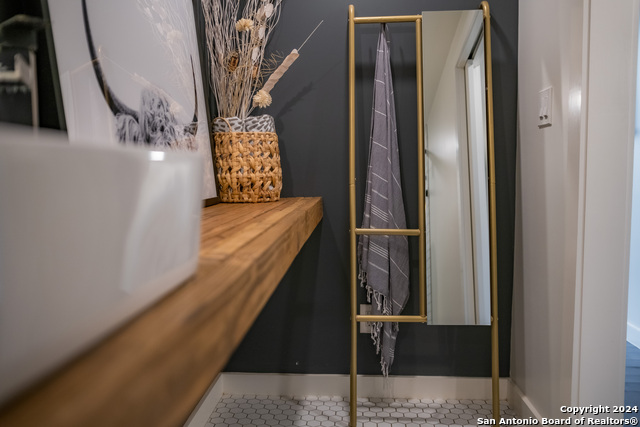 Image 22 of 85 For 228 & 232 Spring Rd