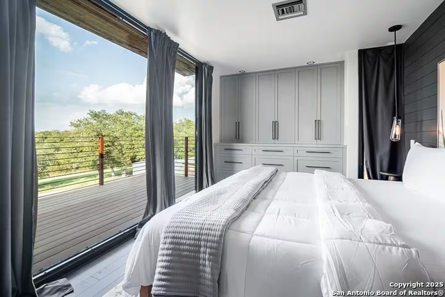 Image 33 of 85 For 228 & 232 Spring Rd