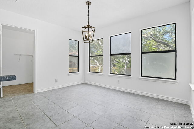 Image 12 of 33 For 4835 Sunlit Well