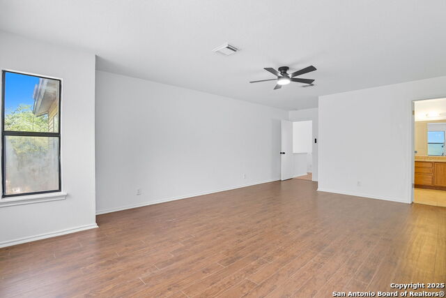 Image 14 of 33 For 4835 Sunlit Well