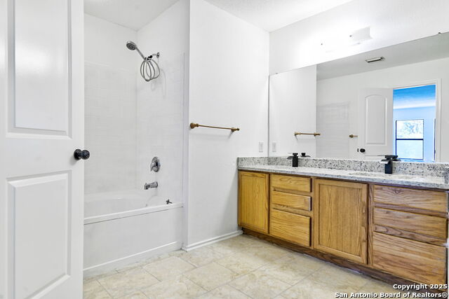 Image 15 of 33 For 4835 Sunlit Well