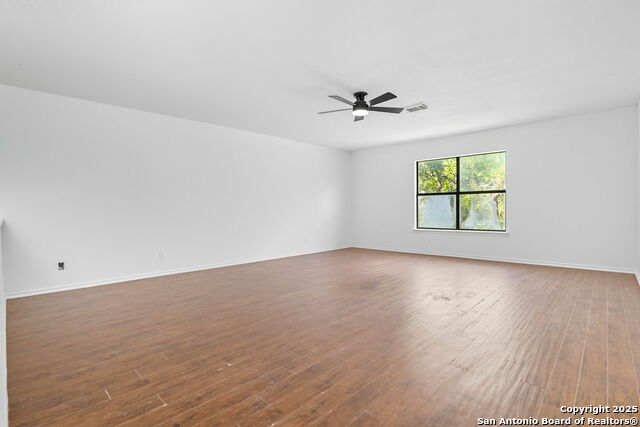 Image 16 of 33 For 4835 Sunlit Well