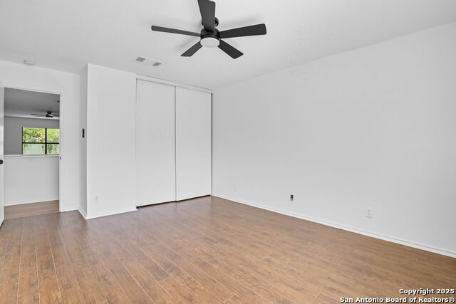 Image 24 of 33 For 4835 Sunlit Well