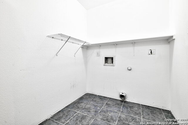 Image 29 of 33 For 4835 Sunlit Well