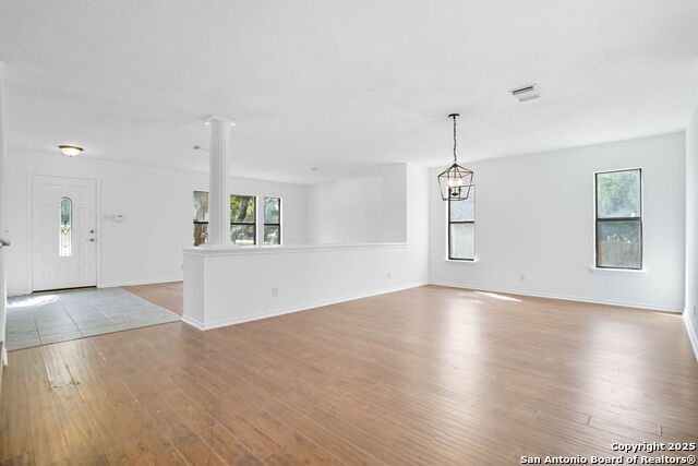 Image 5 of 33 For 4835 Sunlit Well