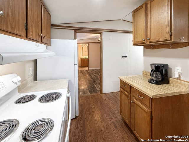 Listing photo id 8 for 1521 Pecan Dr Nw