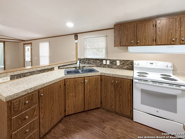 Listing photo id 9 for 1521 Pecan Dr Nw