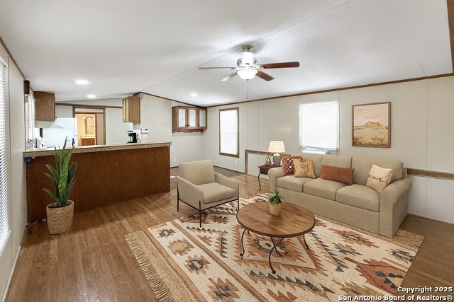 Listing photo id 3 for 1521 Pecan Dr Nw