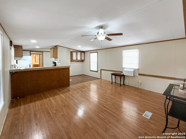 Listing photo id 4 for 1521 Pecan Dr Nw