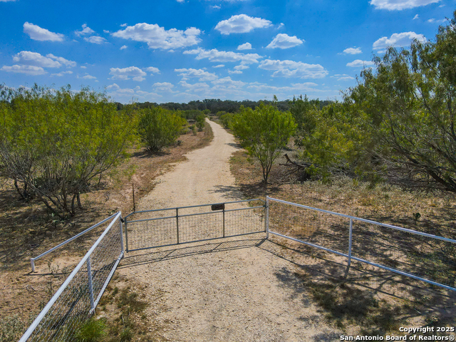 Image 69 of 78 For 0 Fm 2200