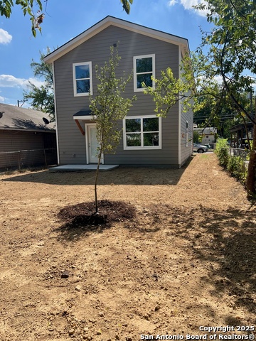 Image 4 of 5 For 1305 Crystal