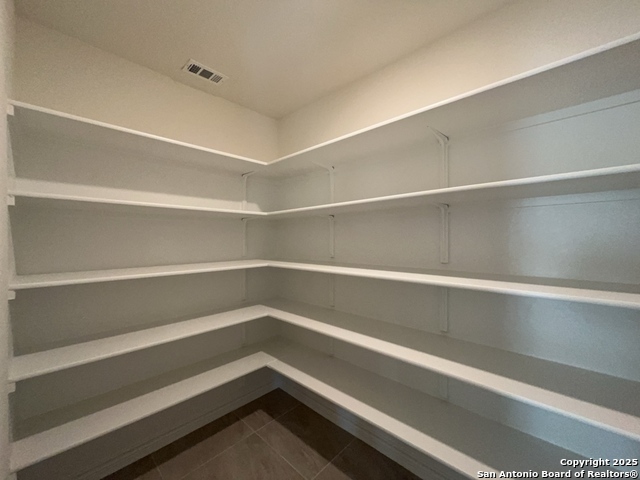 Image 16 of 52 For 8018 Kingfisher Landing