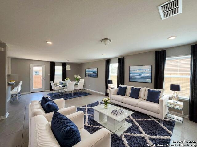 Image 2 of 52 For 8018 Kingfisher Landing