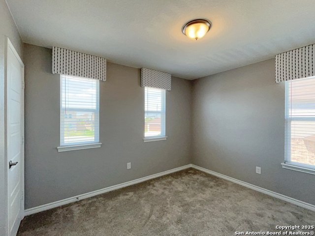 Image 28 of 52 For 8018 Kingfisher Landing