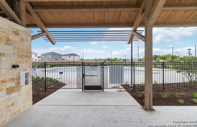 Image 40 of 52 For 8018 Kingfisher Landing