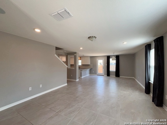 Image 8 of 52 For 8018 Kingfisher Landing