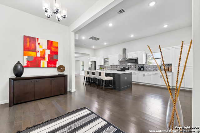 Image 14 of 80 For 136 Evergreen W