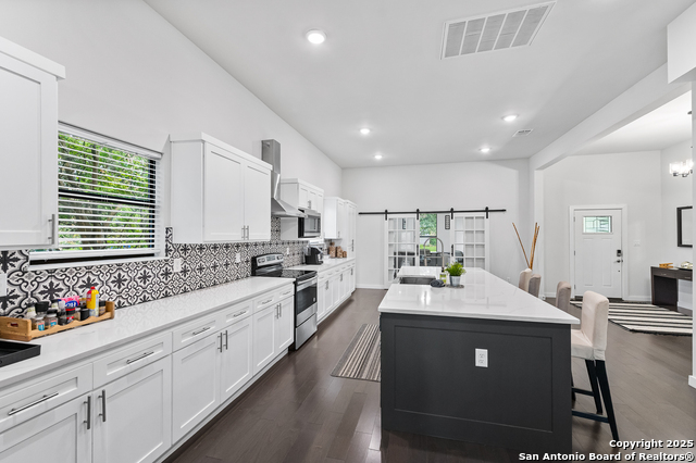 Image 20 of 80 For 136 Evergreen W