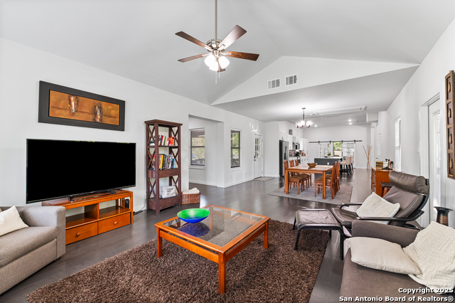 Image 27 of 80 For 136 Evergreen W