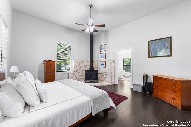 Image 30 of 80 For 136 Evergreen W