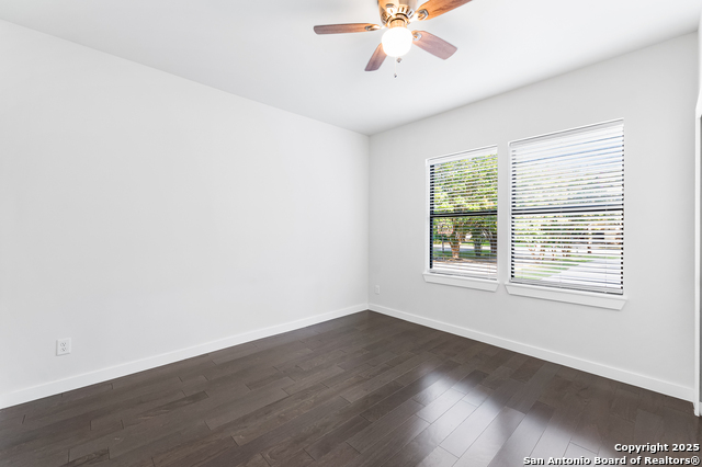 Image 37 of 80 For 136 Evergreen W