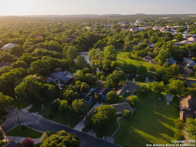 Image 59 of 80 For 136 Evergreen W