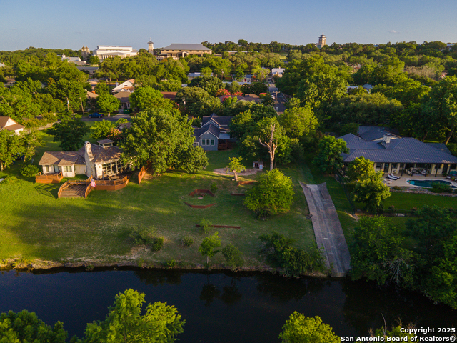 Image 6 of 80 For 136 Evergreen W