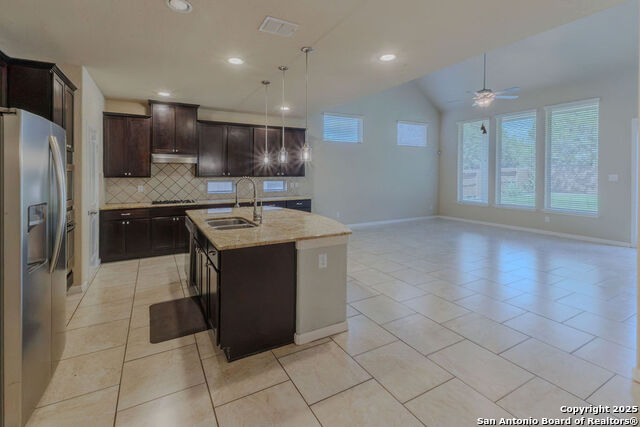 Listing photo id 10 for 1226 Hidden Cave Drive