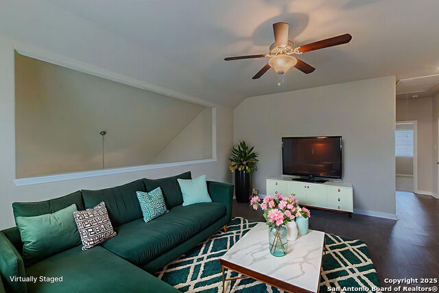 Listing photo id 29 for 1226 Hidden Cave Drive