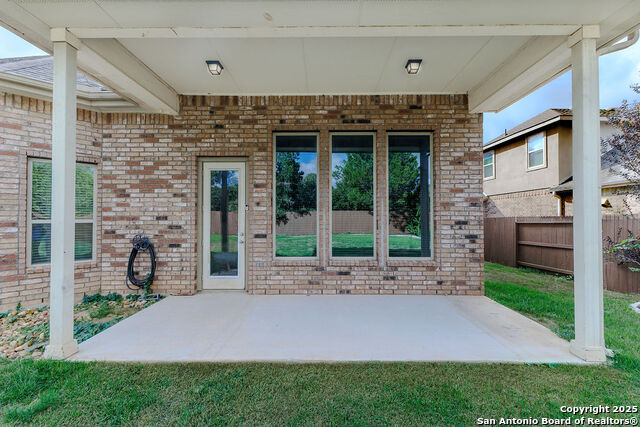 Listing photo id 45 for 1226 Hidden Cave Drive