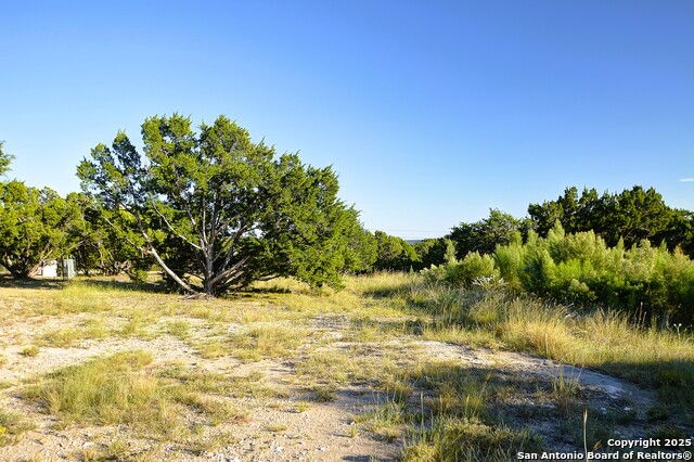 Listing photo id 49 for 1909 Bear Springs Trail