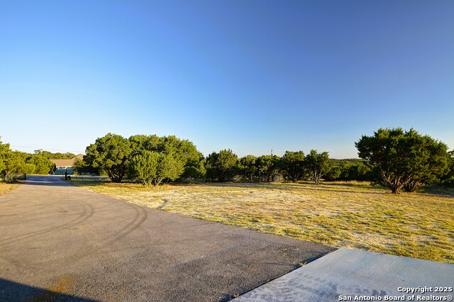 Listing photo id 55 for 1909 Bear Springs Trail