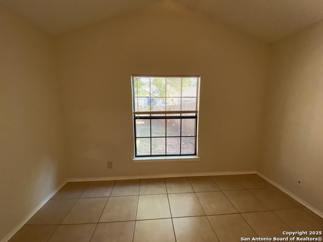 Image 13 of 30 For 9346 Village Lance