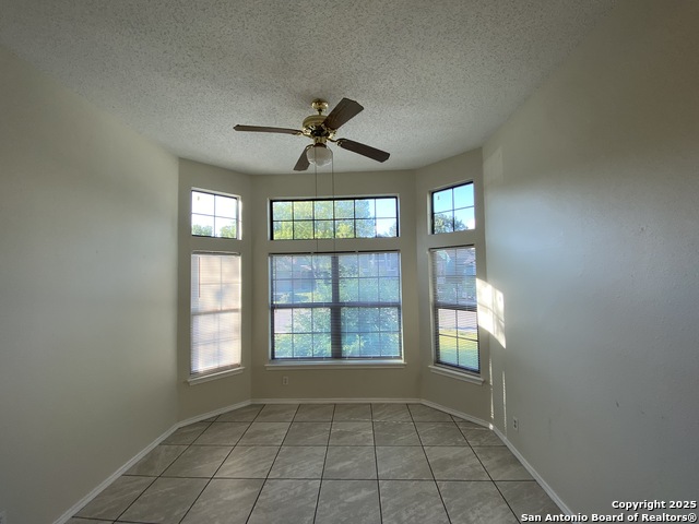 Image 14 of 30 For 9346 Village Lance