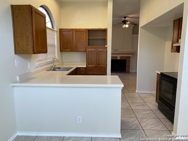 Image 15 of 30 For 9346 Village Lance