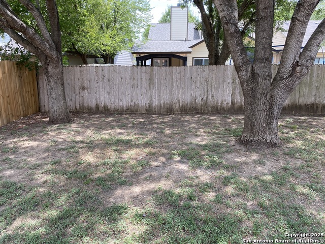 Image 18 of 30 For 9346 Village Lance