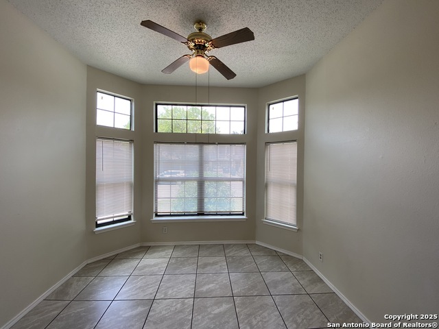 Image 23 of 30 For 9346 Village Lance