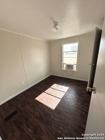 Listing photo id 2 for 1434 Cr 665  