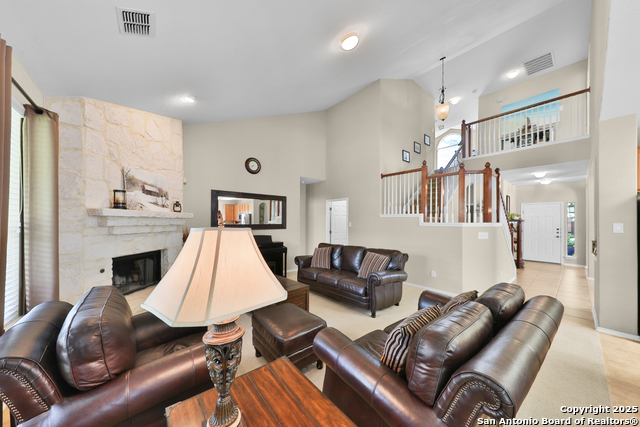 Listing photo id 14 for 5711 Lasalle