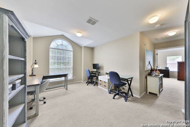 Listing photo id 26 for 5711 Lasalle