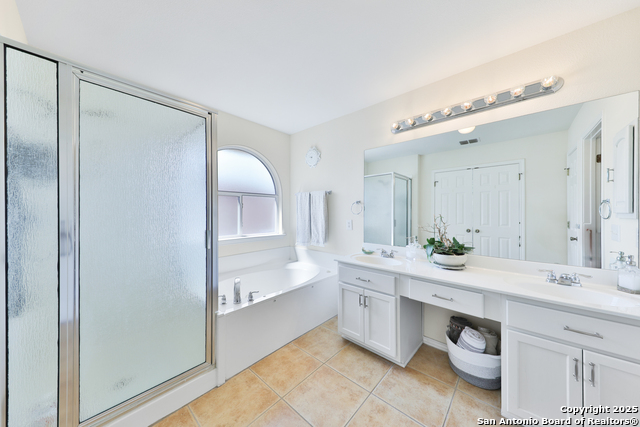 Listing photo id 30 for 5711 Lasalle