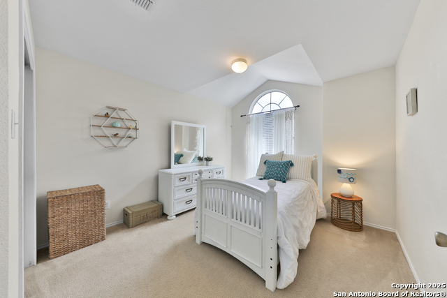 Listing photo id 32 for 5711 Lasalle